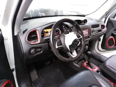 Veículo de Sucata jeep renegade trailhawk 4wd do ano 2015 alimentado 55263088
