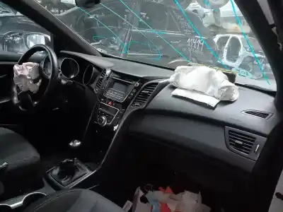 Scrapping Vehicle hyundai i30 (gd) trend of the year 2012 powered d4fb