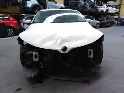 Veículo de Sucata skoda rapid active do ano 2016 alimentado cxma