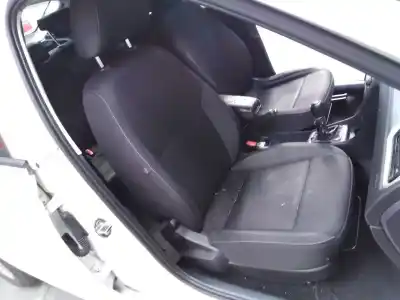 Veículo de Sucata skoda rapid active do ano 2017 alimentado cxma