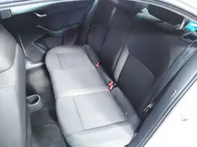 Veículo de Sucata skoda rapid active do ano 2017 alimentado cxma