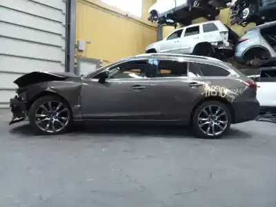 Veicolo di demolizione mazda 6 kombi () (.2012->) luxury awd dell'anno 2015 alimentato sh