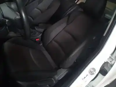 Здавання транспортного засобу mazda 3 lim. () evolution року 2015 потужний shy
