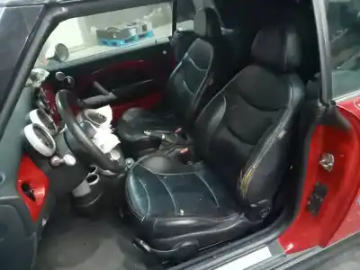 Scrapping Vehicle bmw mini cabrio (r52) cooper s of the year 2004 powered w11b16a