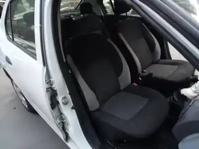 Здавання транспортного засобу dacia logan ii ambiance року 2014 потужний d4f732