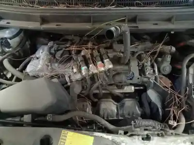 Véhicule à la ferraille toyota prius (nhw30) plug-in hybrid advance de l'année 2014 alimenté 2zrfxe