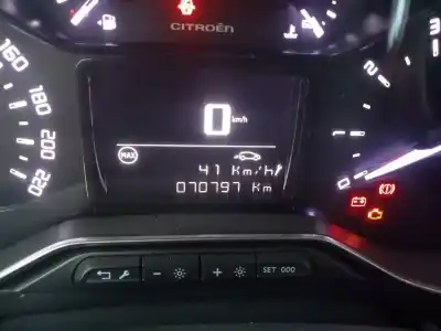 Veicolo di demolizione citroen c3 collection dell'anno 2018 alimentato hm01