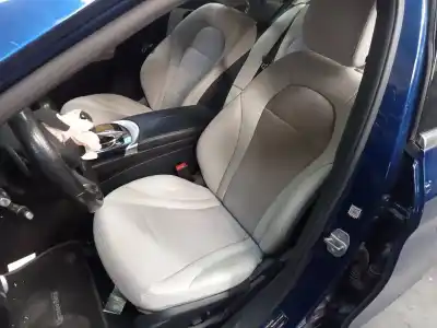 Veículo de Sucata mercedes                                           clase c (w205) lim.                                                                                                                                                                                                                                        c 220 cdi bluetec (205.004)                                                                                                                                                                                                                                do ano 2017 alimentado 651921