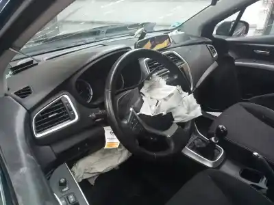 Veículo de Sucata suzuki sx4 gle do ano 2016 alimentado d16aa