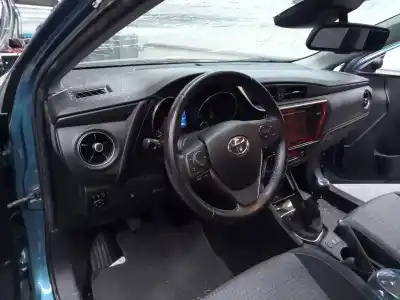 Veículo de Sucata toyota auris active do ano 2017 alimentado 8nr