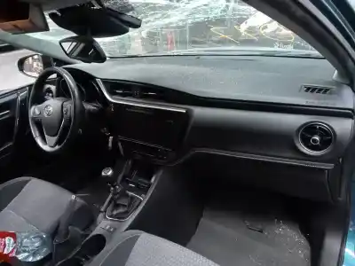 Veículo de Sucata toyota auris active do ano 2017 alimentado 8nr