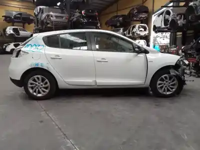 Veículo de Sucata RENAULT                                            MEGANE III BERLINA 5P (2008->)                                                                                                                                                                                                                             1.5 Business [1.5 Ltr. - 70 kW dCi Diesel FAP]                                                                                                                                                                                                             do ano 2015 alimentado K9K846