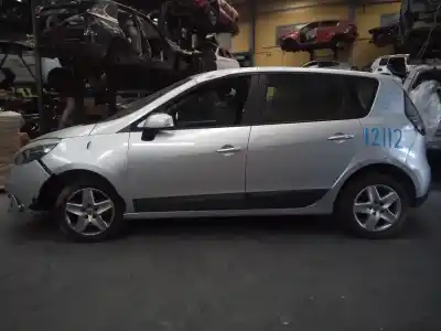 Véhicule à la ferraille renault scenic iii dynamique de l'année 2012 alimenté k9k636