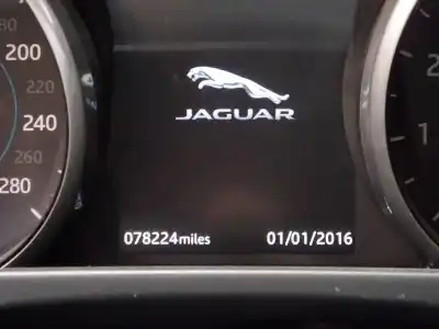 Veículo de Sucata jaguar xf pure do ano 2017 alimentado pt204