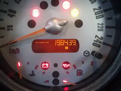 Veicolo di demolizione bmw mini cabrio (r52) one dell'anno 2004 alimentato w10b16a