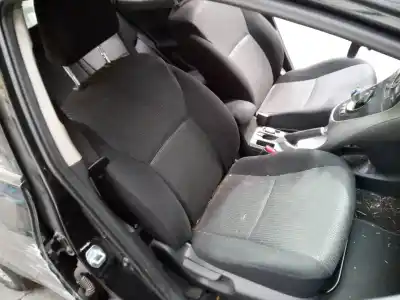 Veículo de Sucata toyota auris (_e18_) 1.8 hybrid (zwe186_) do ano 2011 alimentado 2zrfxe