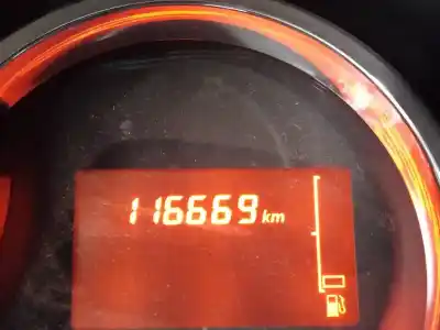 Veículo de Sucata dacia sandero stepway do ano 2015 alimentado h4b400