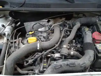 Veículo de Sucata dacia sandero stepway do ano 2015 alimentado h4b400