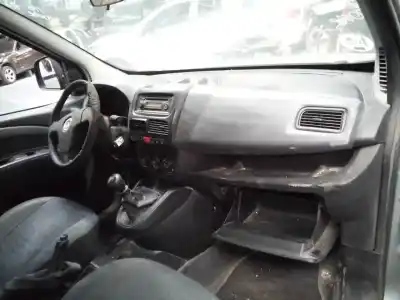 Veicolo di demolizione fiat doblo emotion dell'anno 2011 alimentato 198a3000