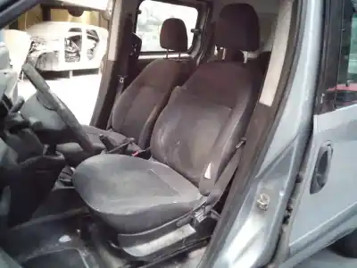 Veicolo di demolizione fiat doblo emotion dell'anno 2011 alimentato 198a3000