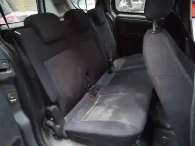 Veicolo di demolizione fiat doblo emotion dell'anno 2011 alimentato 198a3000