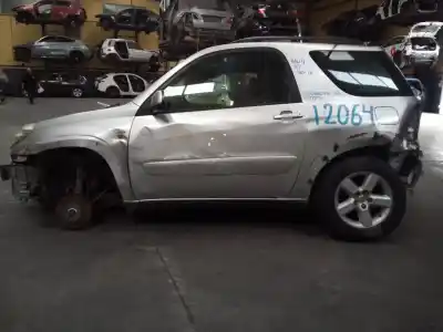 Veículo de Sucata toyota rav 4 (a2) 2.0 d-4d executive 4x4 (2003->) do ano 2003 alimentado 1cdftv
