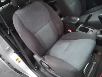 Veículo de Sucata toyota rav 4 (a2) 2.0 d-4d executive 4x4 (2003->) do ano 2003 alimentado 1cdftv