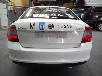 Veículo de Sucata skoda rapid active do ano 2016 alimentado cxma