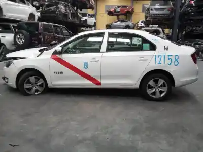 Veículo de Sucata skoda rapid active do ano 2016 alimentado cxma