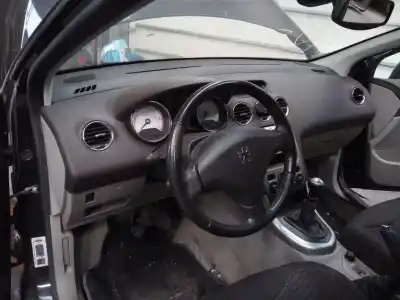 Veículo de Sucata peugeot 308 sport do ano 2007 alimentado rhr