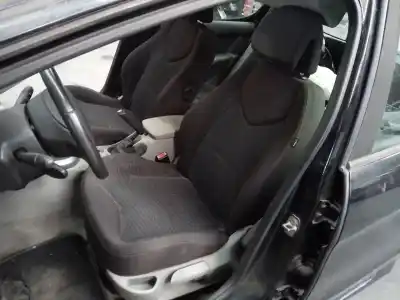 Veículo de Sucata peugeot 308 sport do ano 2007 alimentado rhr