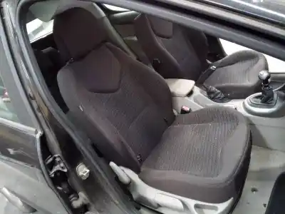 Veículo de Sucata peugeot 308 sport do ano 2007 alimentado rhr