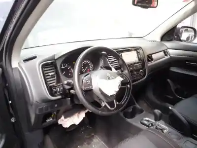 Scrapping Vehicle mitsubishi outlander (gf0) motion 2wd of the year 2016 powered 4j11