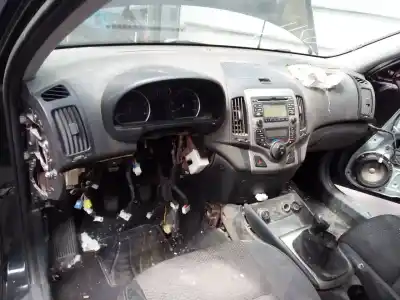 Veículo de Sucata hyundai i30 style do ano 2008 alimentado d4fb