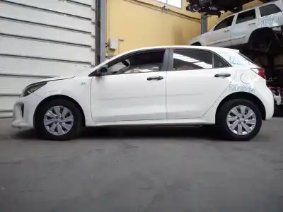 Vehículo de desguace KIA RIO (YB)  del año 2017 con motor G4LA