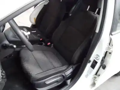 Veicolo di demolizione kia rio (yb) concept dell'anno 2017 alimentato g4la