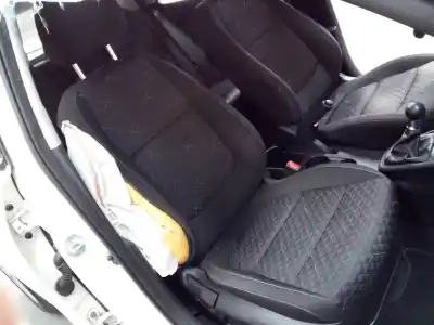 Veicolo di demolizione kia rio (yb) concept dell'anno 2017 alimentato g4la