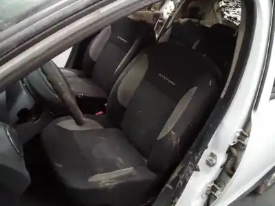 Scrapping Vehicle dacia sandero stepway of the year 2015 powered h4ba4