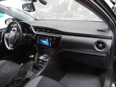 Scrapping Vehicle toyota auris active of the year 2016 powered 8nrfts