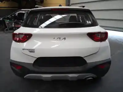 Veículo de Sucata kia stonic (ybcuv) drive do ano 2022 alimentado 