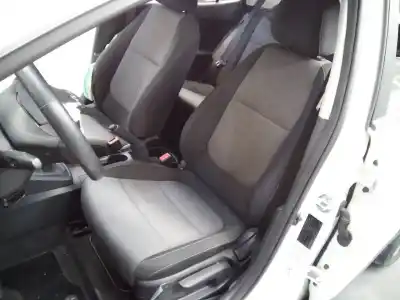 Veículo de Sucata kia stonic (ybcuv) drive do ano 2022 alimentado 