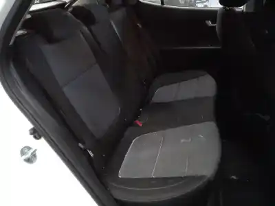 Veículo de Sucata kia stonic (ybcuv) drive do ano 2022 alimentado 