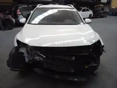 Veículo de Sucata kia stonic (ybcuv) drive do ano 2022 alimentado 