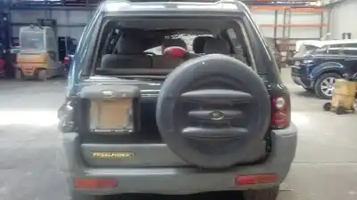 Véhicule à la ferraille land rover freelander (ln) e familiar de l'année 1998 alimenté 