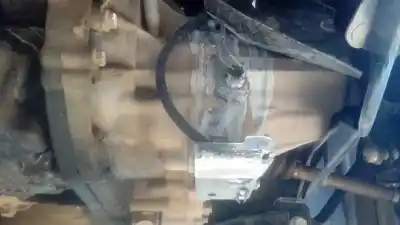 Véhicule à la ferraille land rover freelander (ln) e familiar de l'année 1998 alimenté 