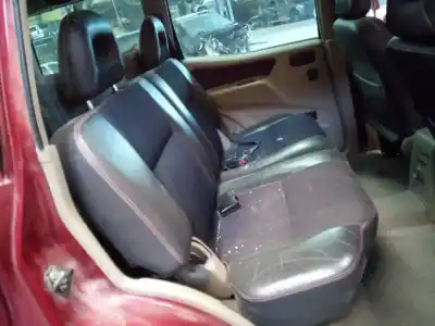 Veicolo di demolizione nissan terrano/terrano.ii (r20) se dell'anno 2002 alimentato td27ti