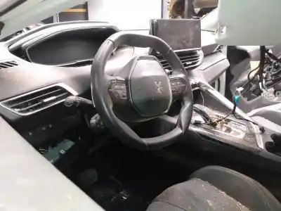 Veicolo di demolizione peugeot 5008 active dell'anno 2023 alimentato yh01