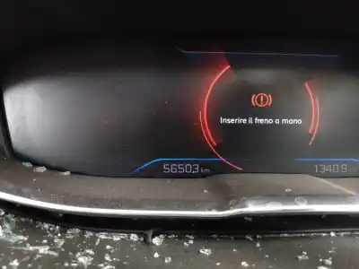 Veicolo di demolizione peugeot 5008 active dell'anno 2023 alimentato yh01