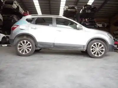 Veicolo di demolizione NISSAN QASHQAI (J10) 360 dell'anno 2012 alimentato R9M405