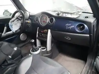 Veículo de Sucata bmw mini (r50,r53) cooper do ano 2006 alimentado w10b16a